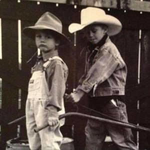 Meet your Posher, Levi